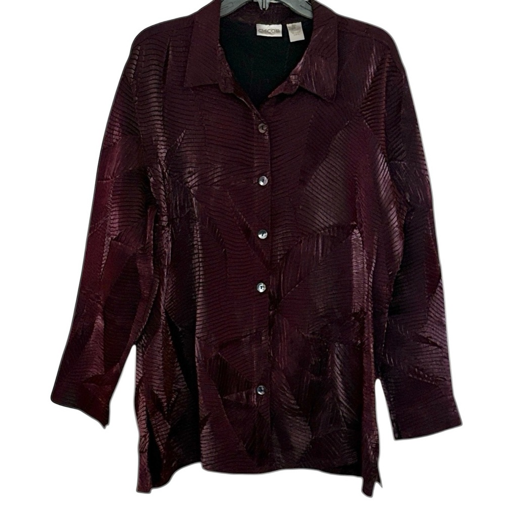 Chico’s textured satin look top ,beautiful pattern,button front,Chico’s 3=XL